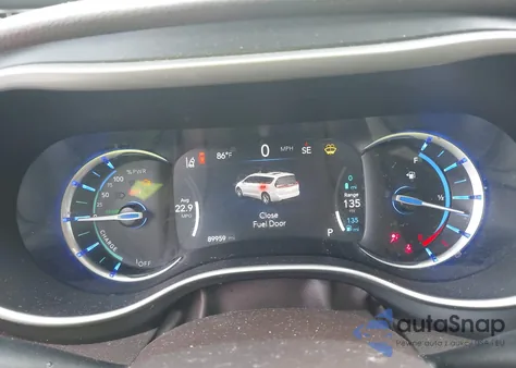 2021 Chrysler Pacifica Hybrid Touring L z USA, uszkodzony, nr VIN 2C4RC1L74MR586341